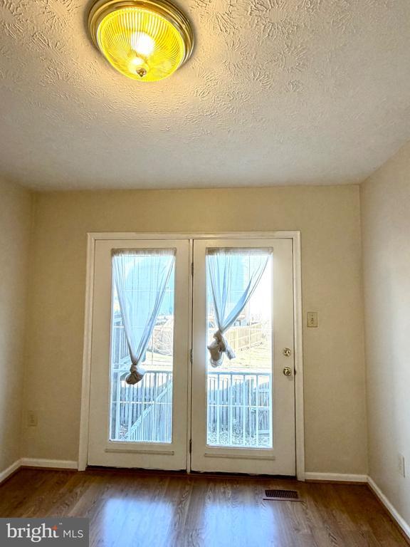 Building Photo - 4325 Ambrose Ct