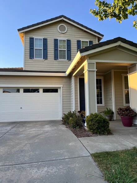 Primary Photo - 4029 Aragon Way