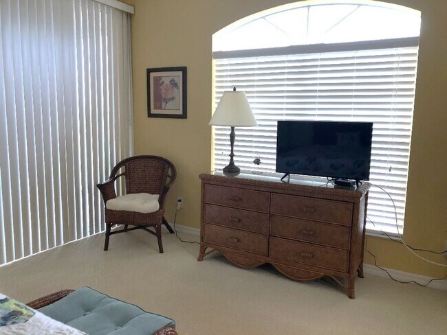 Building Photo - NEW PRICE! Venice, FL 3BR/2BA/1CG Seasonal Rental in Courtyards of Gondola Park