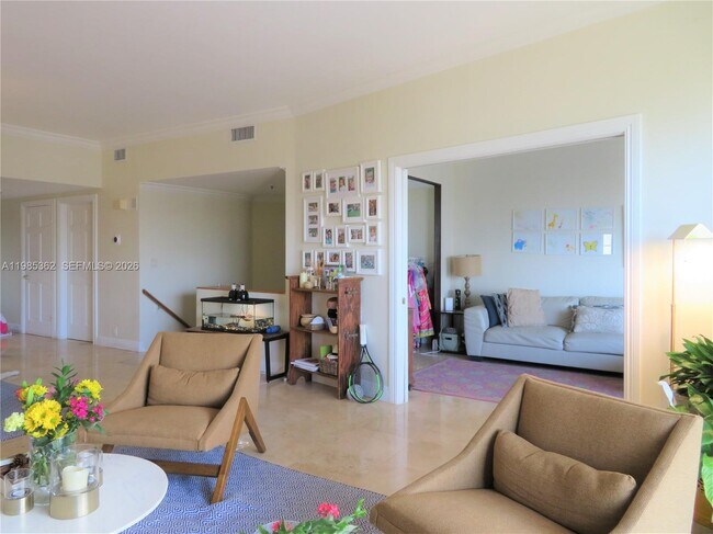 Building Photo - 201 Crandon Blvd