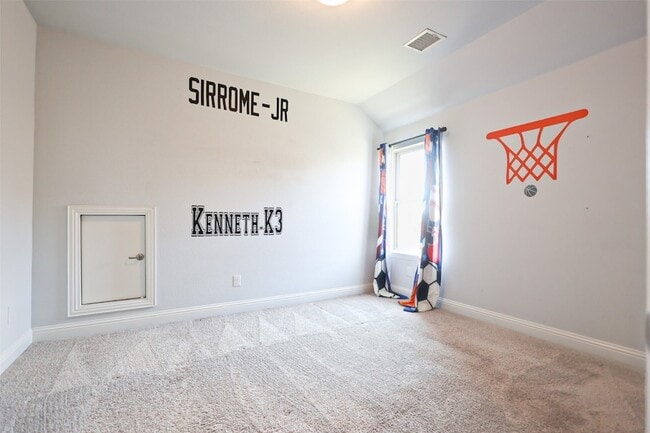 Building Photo - 317 Monument Hill Dr