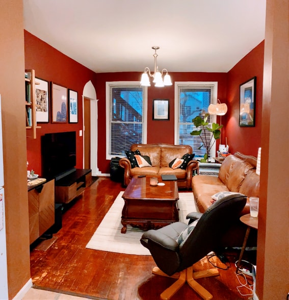 Building Photo - 2906 S Wells St