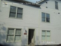 Building Photo - 107 Royal St SW