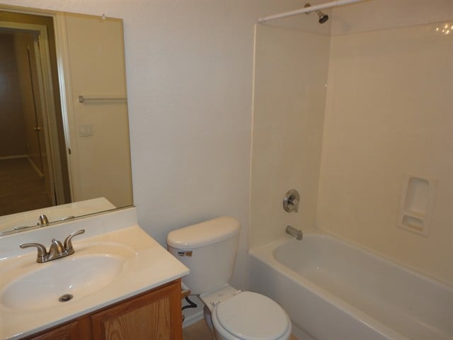 Building Photo - 12734 W Sweetwater Ave