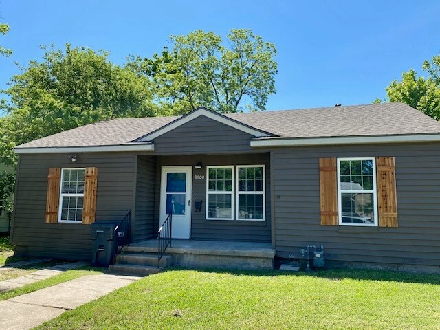 Primary Photo - 3600 Maple Ave