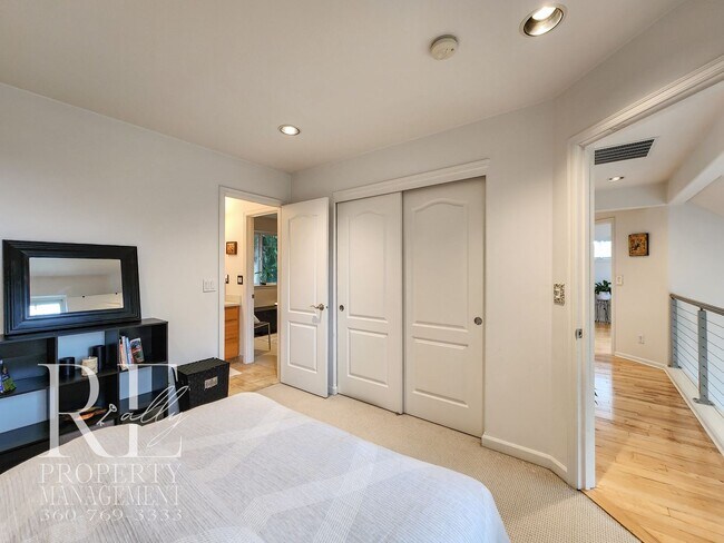 Building Photo - Light-Filled View Home with Vaulted Ceilings & Warm Wood Finishes