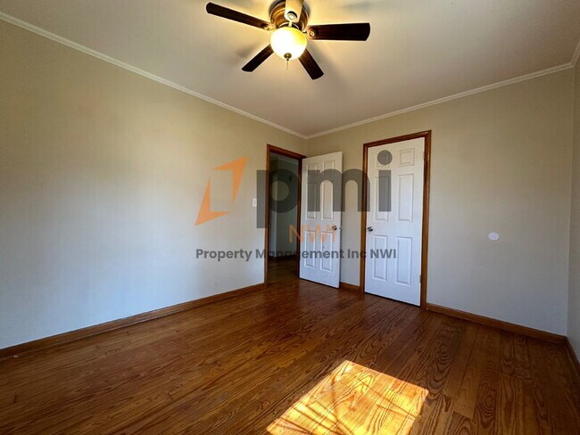 Building Photo - 202 E 250 S