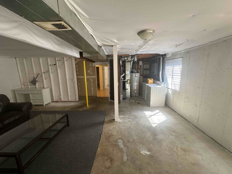 Building Photo - 5384 S Prescott St