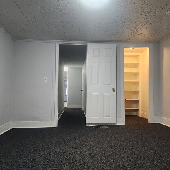 Front bedroom - 396 Norton St