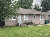 Building Photo - 2900 NW 46th St