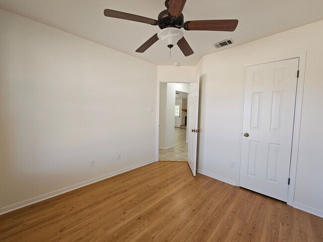 Building Photo - 4211 Breckenridge Dr