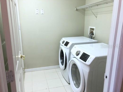 Building Photo - 8826 Royal Enclave Blvd
