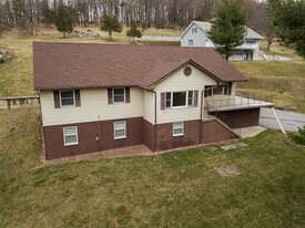 Building Photo - 28 Miller Hill Rd