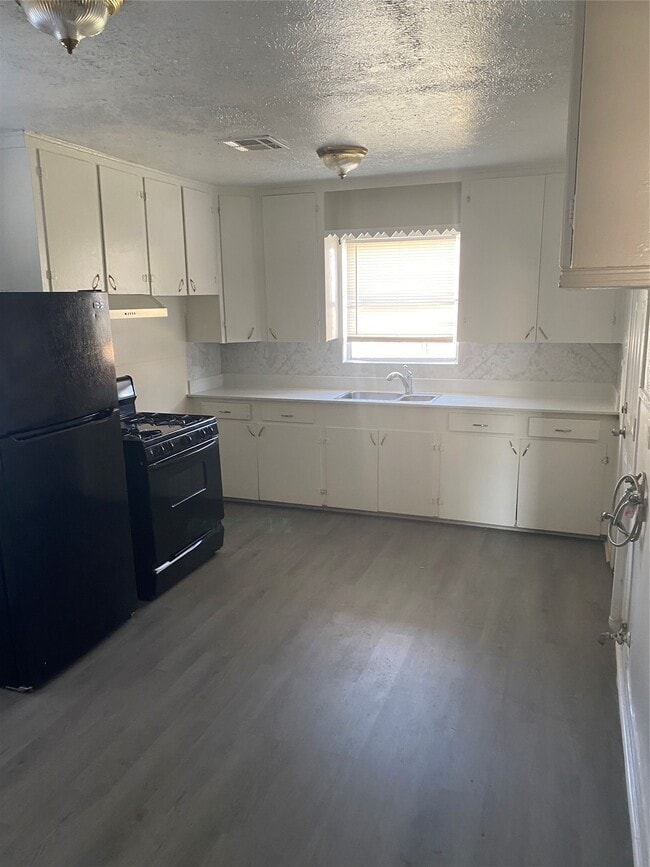 Building Photo - 12415 Maricopa Ln