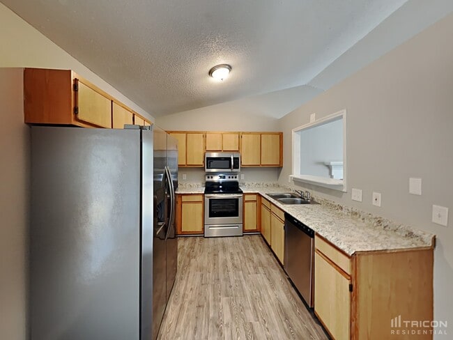 Building Photo - 12 Penhurst Ct