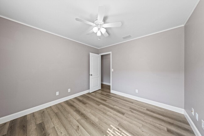 Building Photo - 508 Garden Oaks Cove