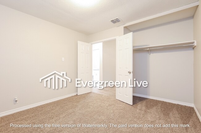 Building Photo - 8734 Shallow Ridge Dr