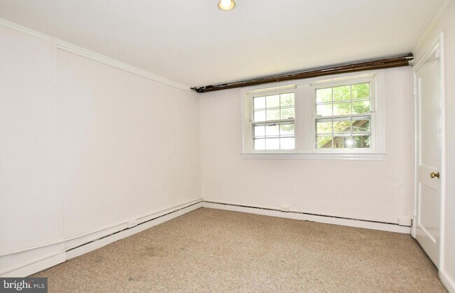 Building Photo - 6123 Wynnwood Rd