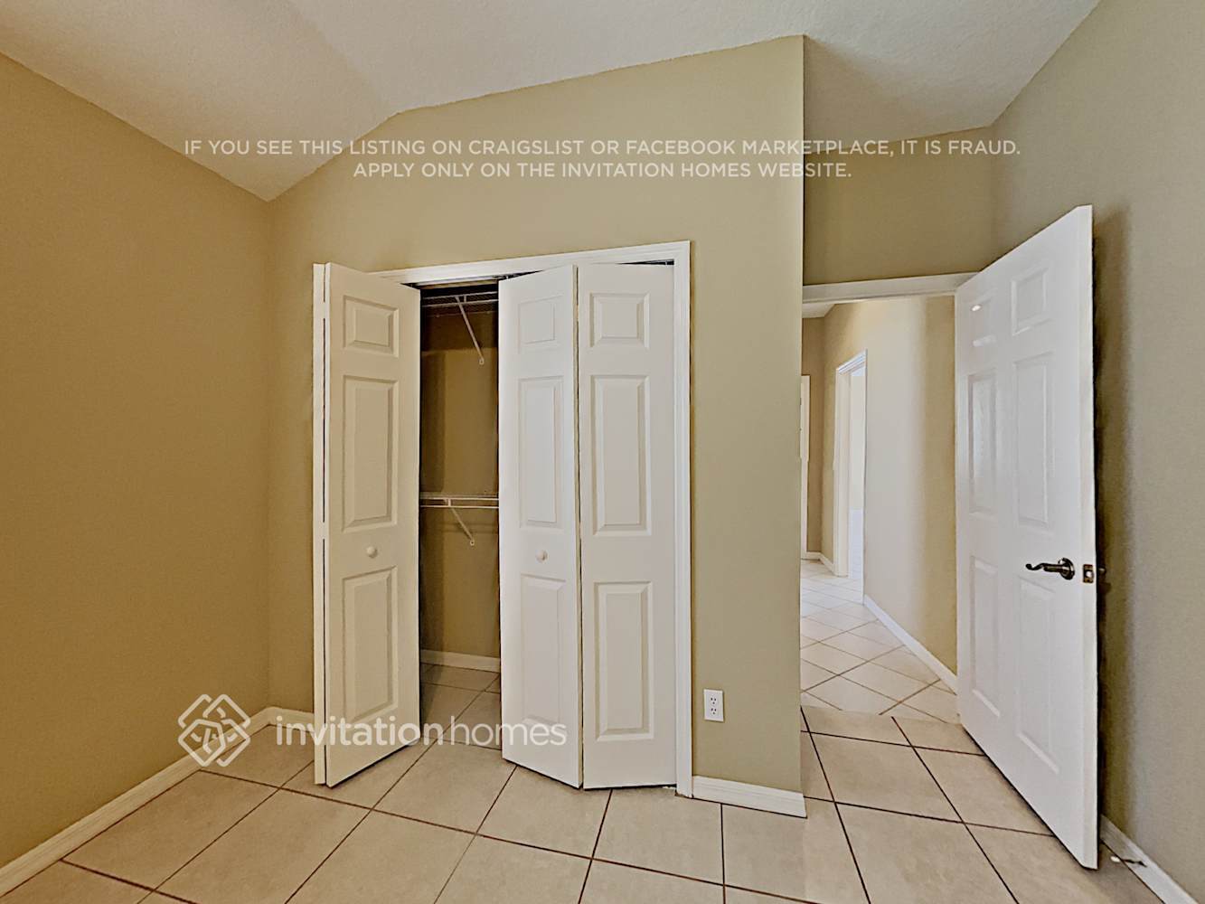 Building Photo - 11909 Clubhouse Dr