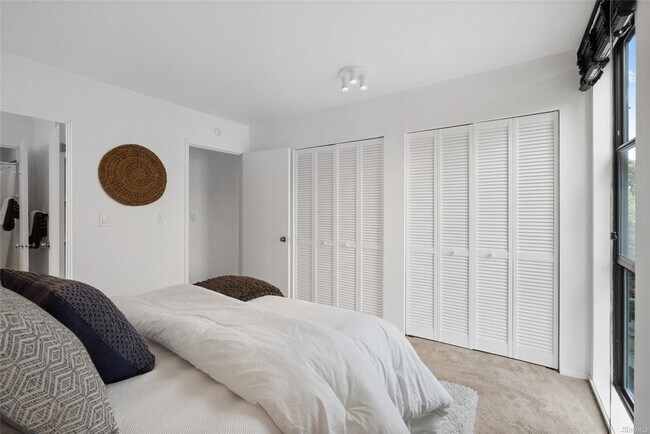 Closets galore, new doors - 730 Bellevue Ave E