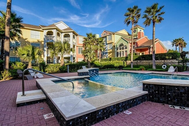 Building Photo - 7000 Seawall Blvd