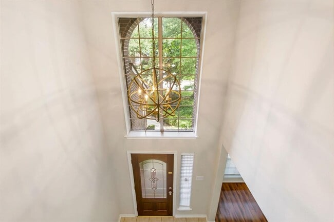 Building Photo - 55 N Queenscliff Cir