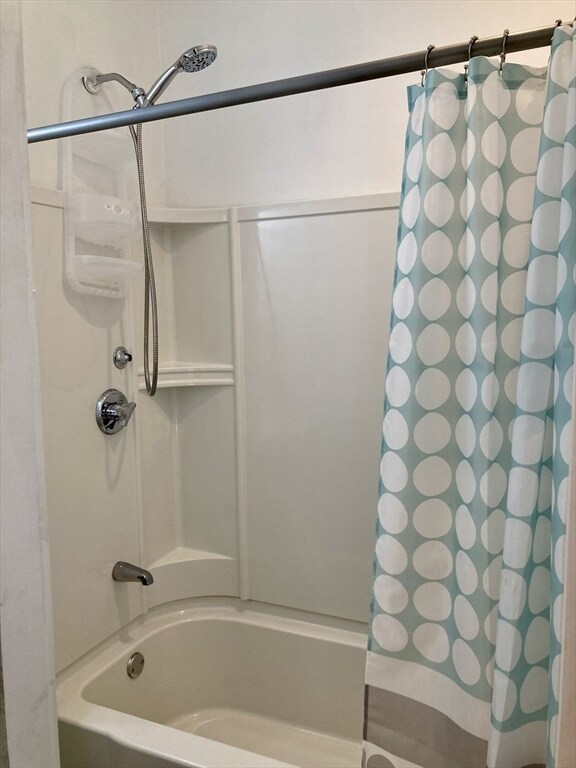 Building Photo - 49 Linden St