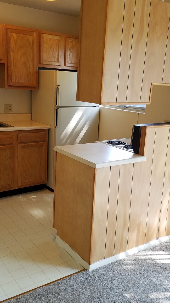 Building Photo - 2107 Bartlett St