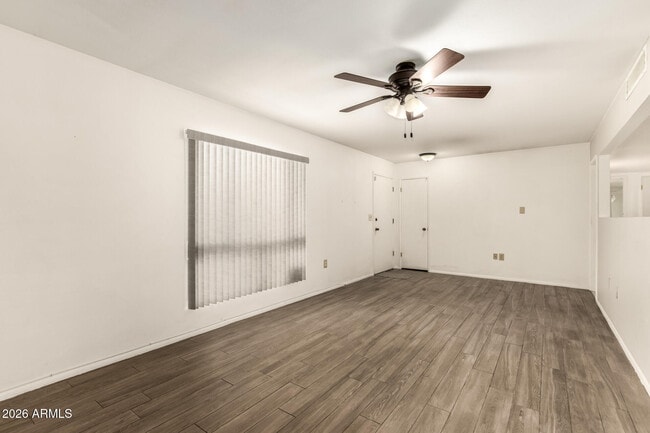 Building Photo - 10431 W Tumblewood Dr