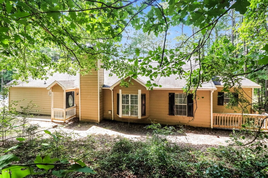 Primary Photo - 1466 Fall Creek Trce