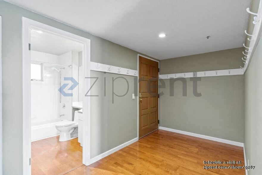 Building Photo - 1301 Quarry Ct