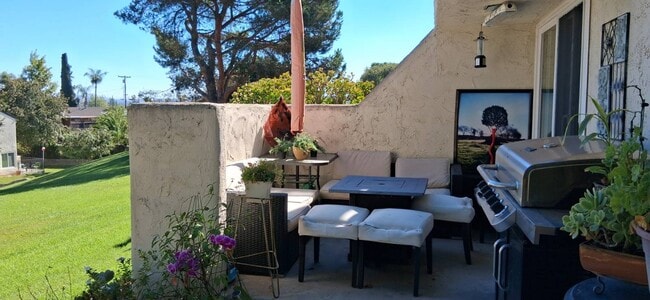 Building Photo - 1437 Robin Ln