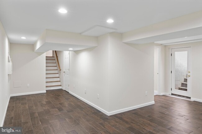 Building Photo - 17004 Cashell Rd