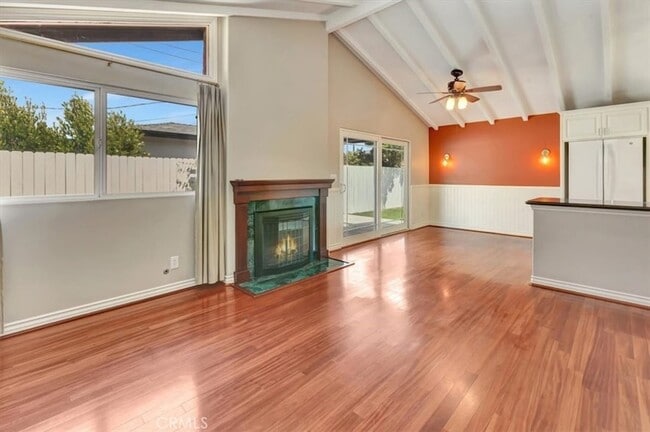 Building Photo - 1522 Robin Rd