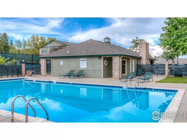 Building Photo - 4670 White Rock Cir