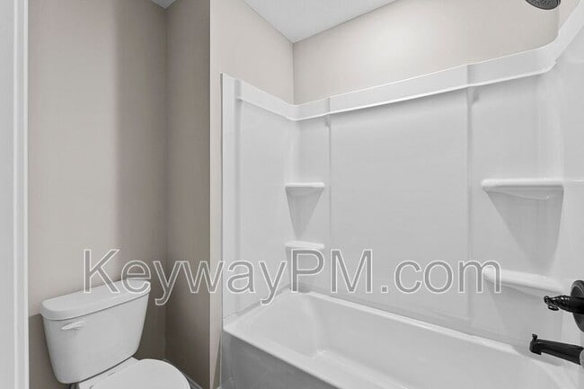 Building Photo - 2051 Denmark Ave SE