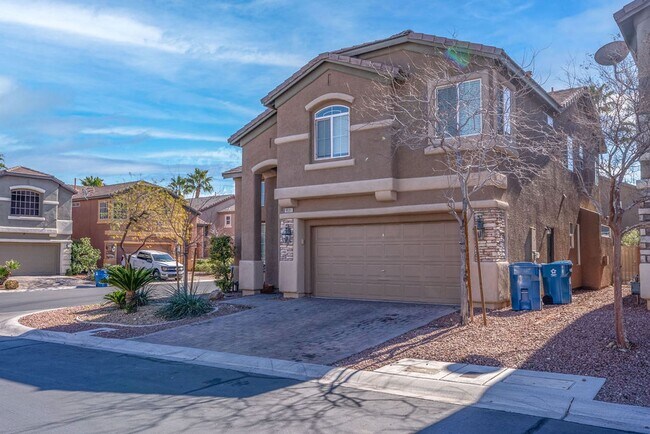 Building Photo - 9931 Rockside Ave