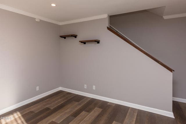 Building Photo - 677 County Square Dr