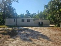 Building Photo - 119 E Woods Ct