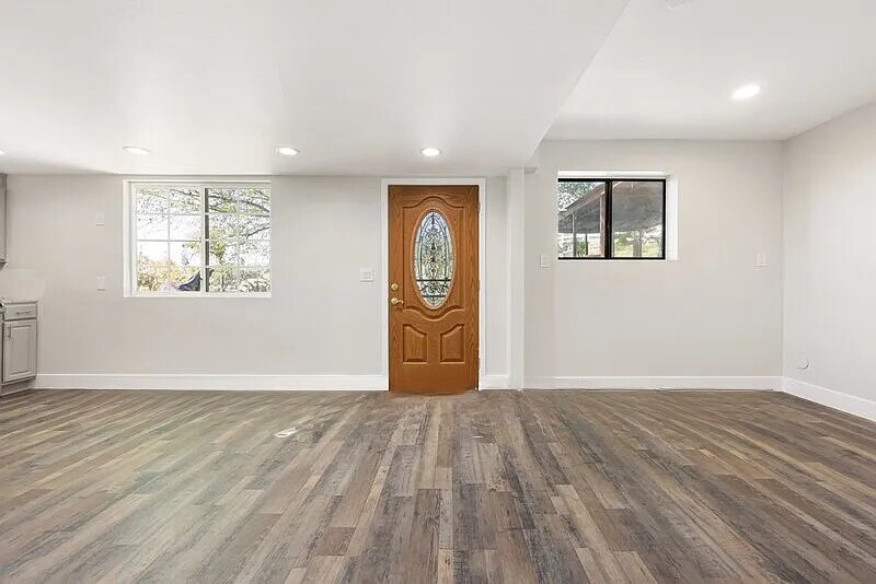 Building Photo - 25147 Jack Rabbit Acres