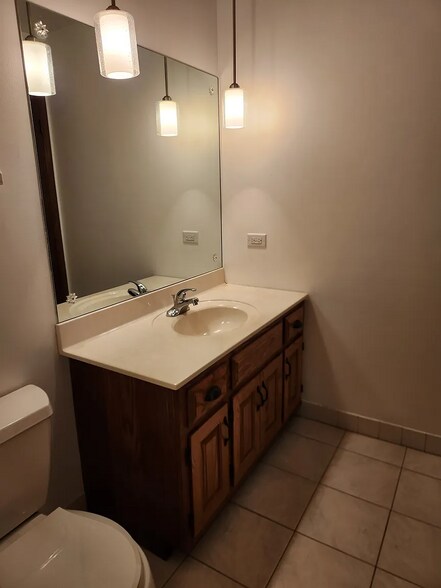 Half Bath Main Floor - 8306 Berkhansted Ct