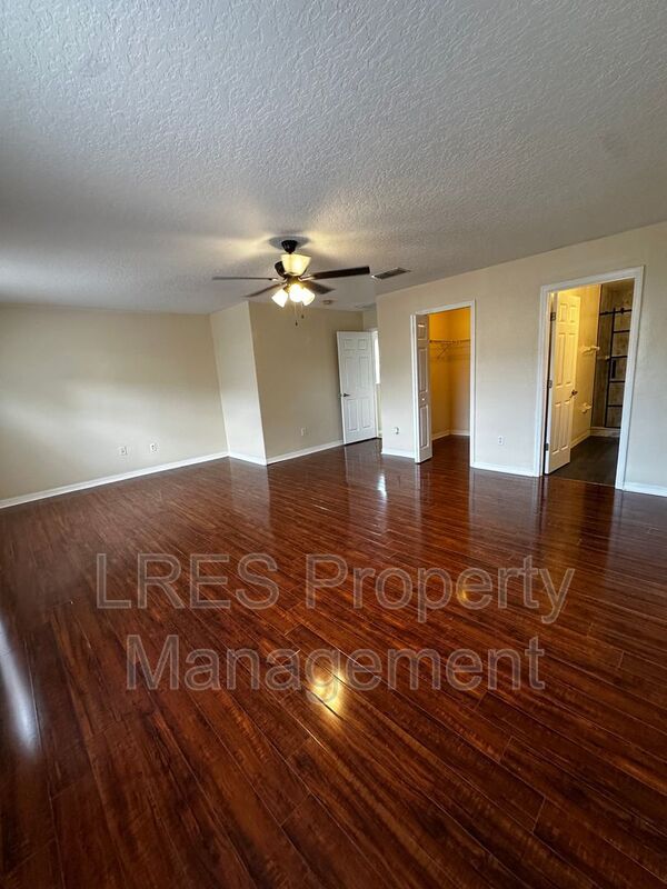 Building Photo - 2825 Cliffe Ct