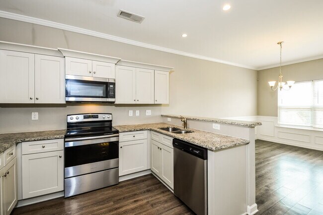 Building Photo - 41 Moss Way