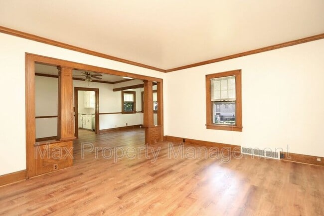 Building Photo - 1113 Douglas Ave