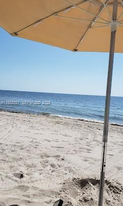 Building Photo - 1121 Crandon Blvd