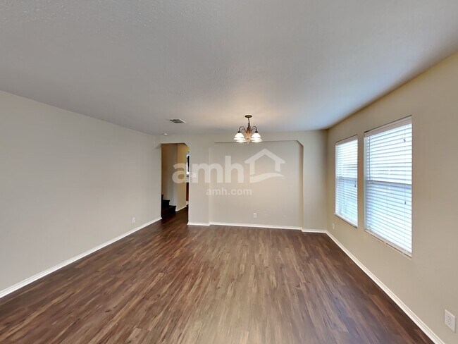 Building Photo - 24707 Hickory Meadow