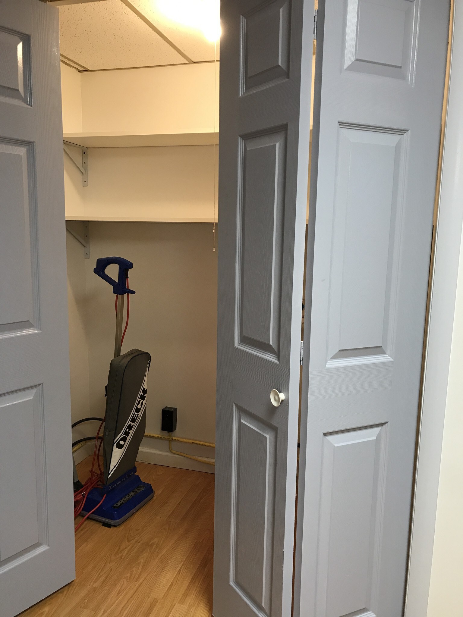 Laundry Closet - 2203 5th Ave