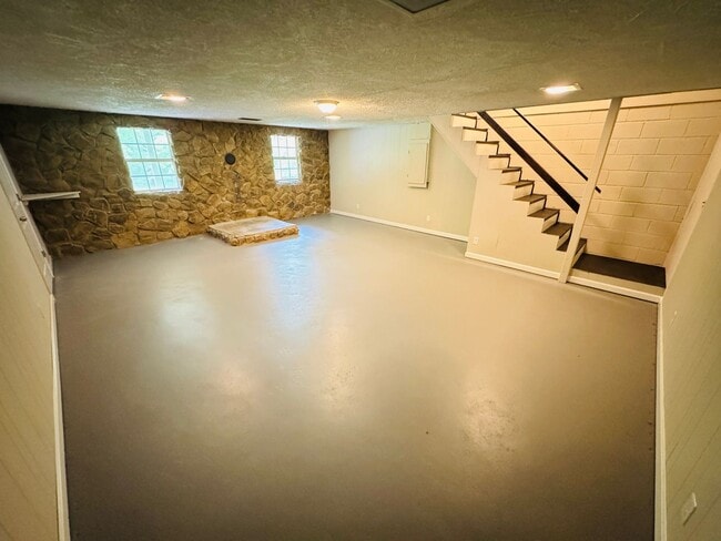 Building Photo - FOR LEASE- SINGLE-FAMILY HOME IN Mt Juliet