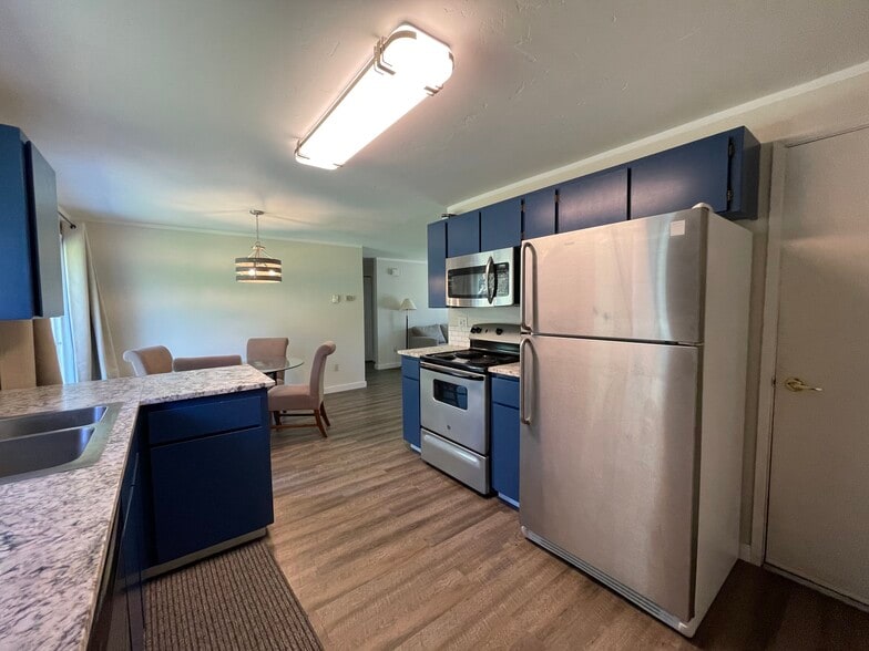 Building Photo - 500 W Horizon Ct