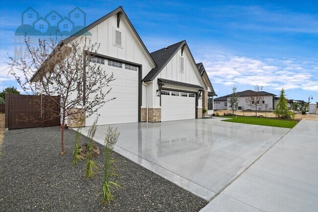 Building Photo - 10642 W Lothbury Dr